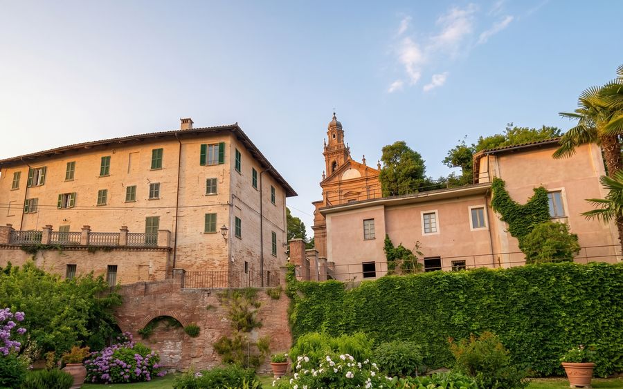 Villa San Secondo, in the Monferrato hills near Bric del Vento