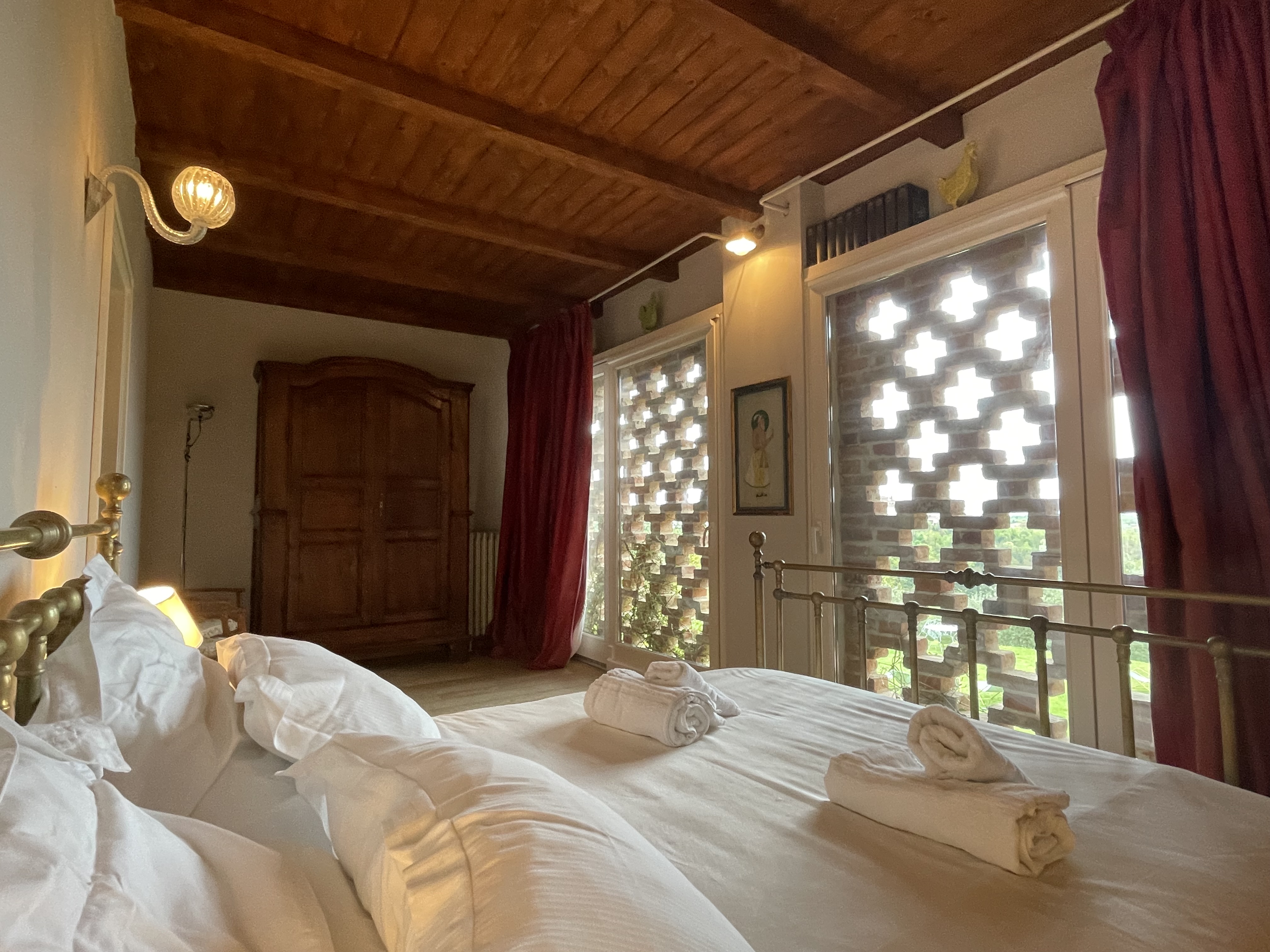 Jasmine Room